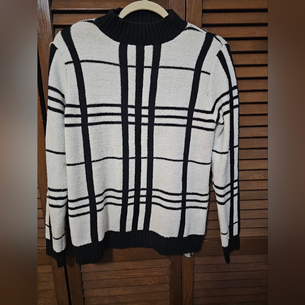 🖤 Love Story Black & White Plaid Women’s Sweater | Cozy Chic
